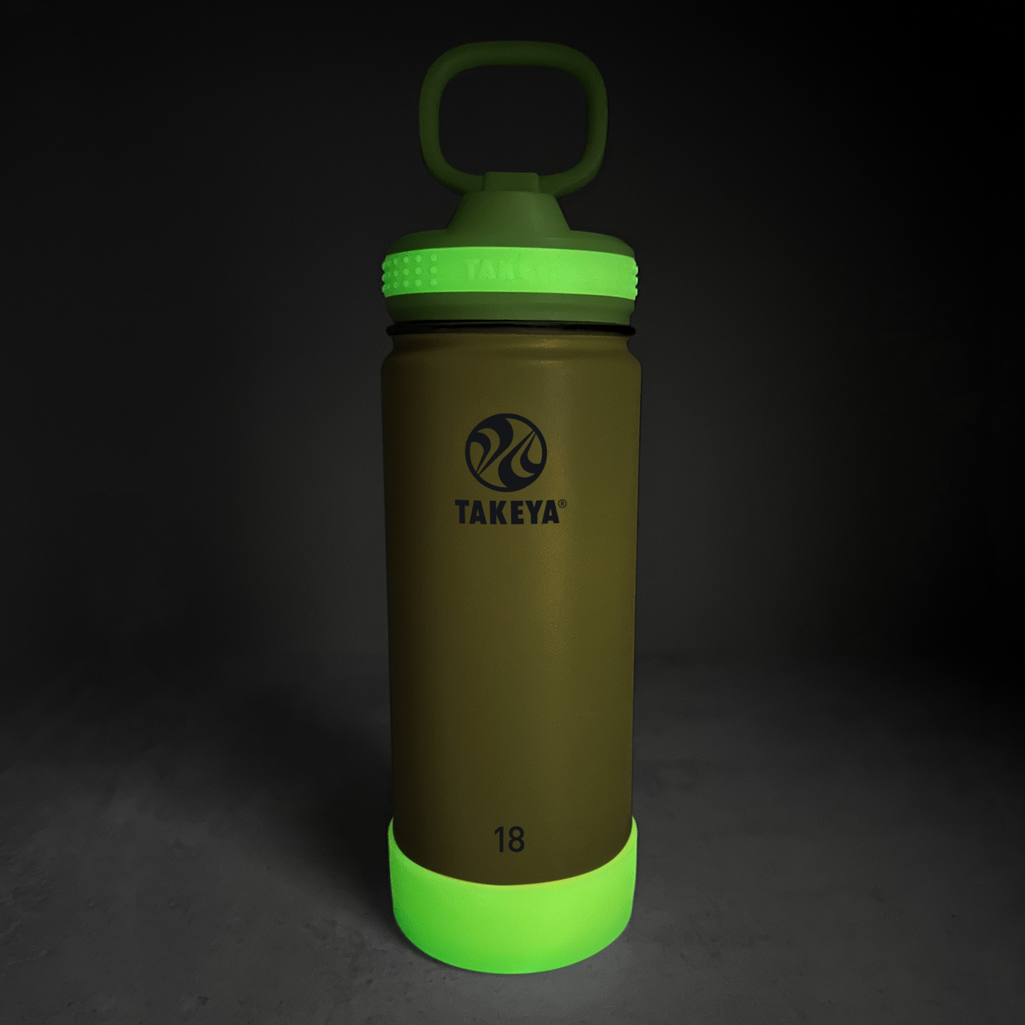 actives-kids-glow-in-the-dark-water-bottle-with-straw-lid-u0 51075-Actives-Kids-Straw-18-GID-LightningGreen-dark-V2.png