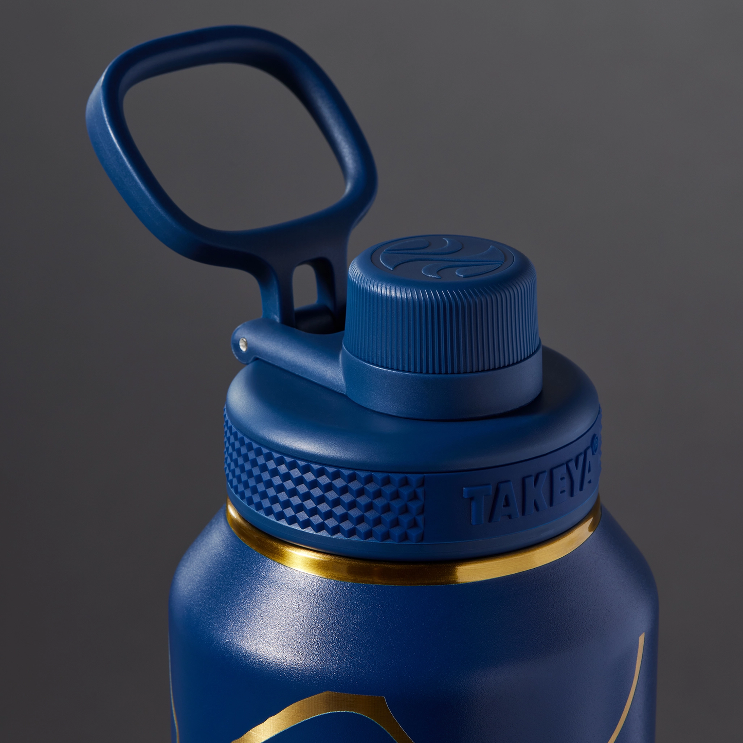 kintsugi-water-bottle-with-spout-lid-d9 51390-TK_HO25_Kintsugi_Takeya9266.png